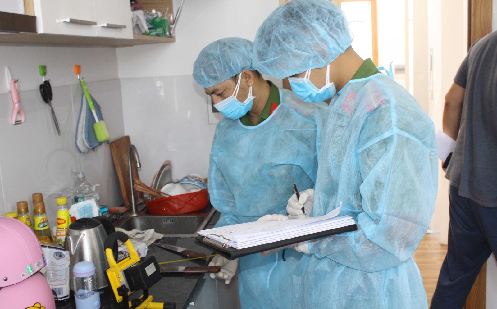 vu vali chua thi the bi chat thanh nhieu khuc troi tren song han hung thu khai gi