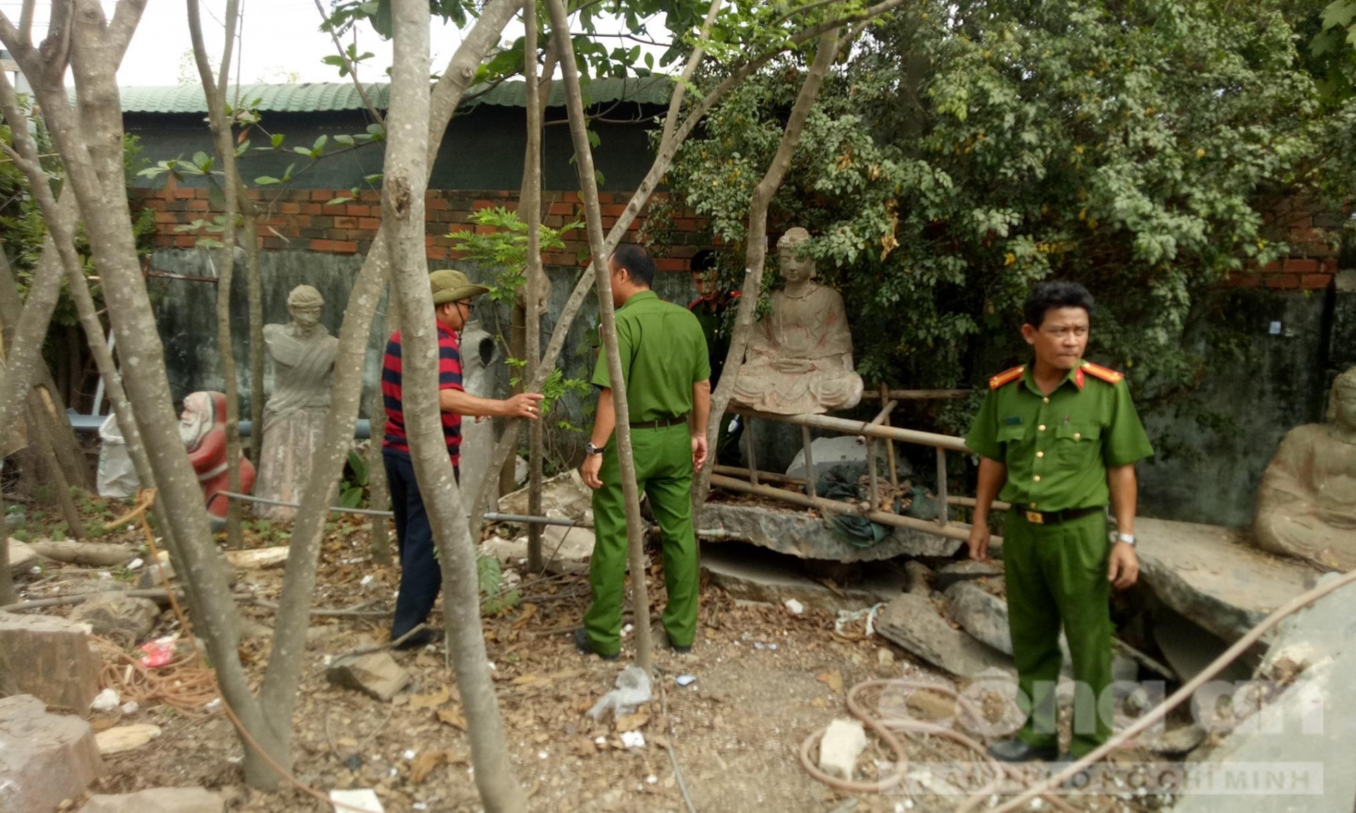 can canh can nha hoang noi tuan khi an nau va bi tieu diet