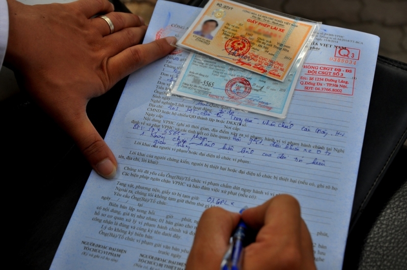 mat bien ban xu phat vi pham giao thong nop phat the nao