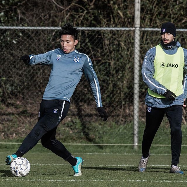 van hau da chinh truoc ado den haag chi co phep mau