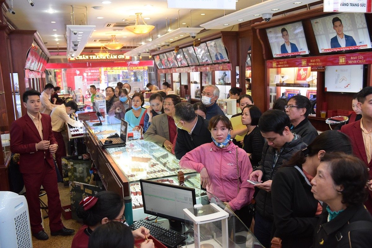 di tu hung yen len ha noi xep hang ban 9 cay vang chot loi