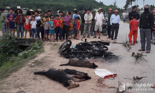 nghi trom cho 2 thanh nien bi vay danh thuong vong dot xe may