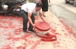 vu dot phao do duong tai dam cuoi ha noi cong an trieu tap mot so nguoi