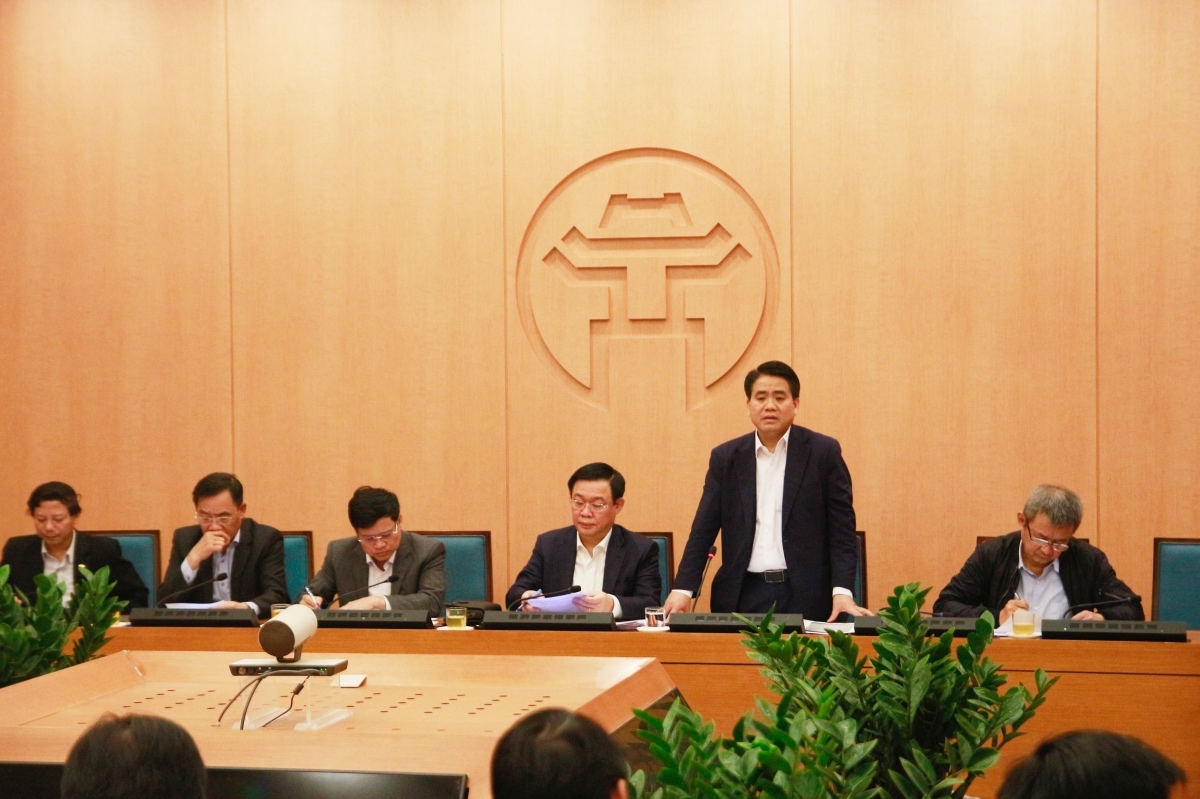 trich xuat camera kiem tra co gai nhiem covid 19 co tiep xuc voi nguoi dan trong pho truc bach hay khong