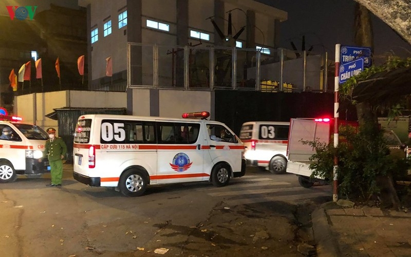 Bố của nữ bệnh nhân phố Trúc Bạch âm tính với Covid-19 bo cua nu benh nhan pho truc bach am tinh voi covid 19