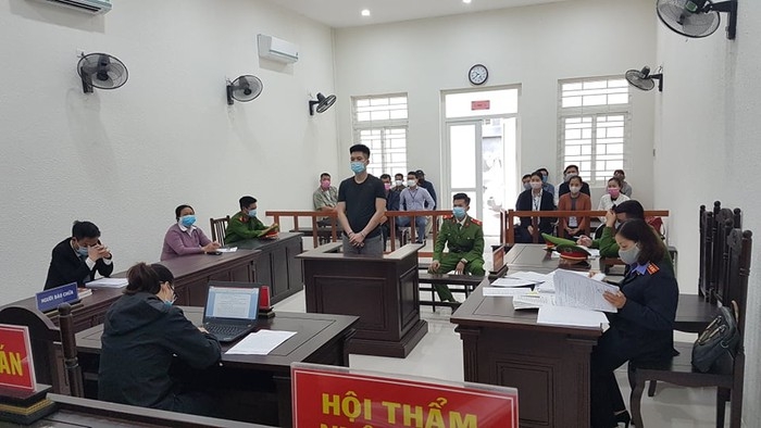 tin phap luat 24h nong nhat hom nay 133 linh 17 nam tu vi 2 con ga luoc