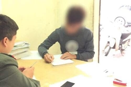 Muốn xin nghỉ việc ở nhà trông con, bà mẹ trẻ bịa lý do bị nhiễm Covid-19 muon xin nghi viec o nha trong con ba me tre bia ly do bi nhiem covid 19