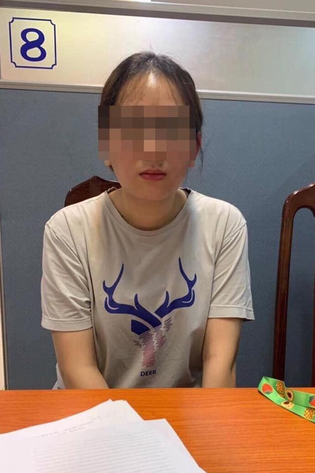 Phạt 12,5 triệu đồng người phụ nữ bán hàng online tung tin thất thiệt về bệnh nhân số 17 nhiễm Covid-19 phat 125 trieu dong nguoi phu nu ban hang online tung tin that thiet ve benh nhan so 17 nhiem covid 19