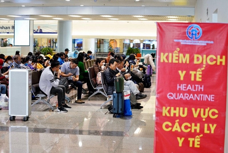 hanh khach di may bay tau hoa xe khach bat buoc phai khai bao y te