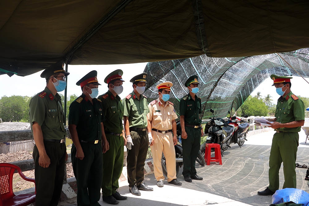 phong toa ca duong bo duong song noi nu benh nhan nhiem covid 19 o khi ve nuoc