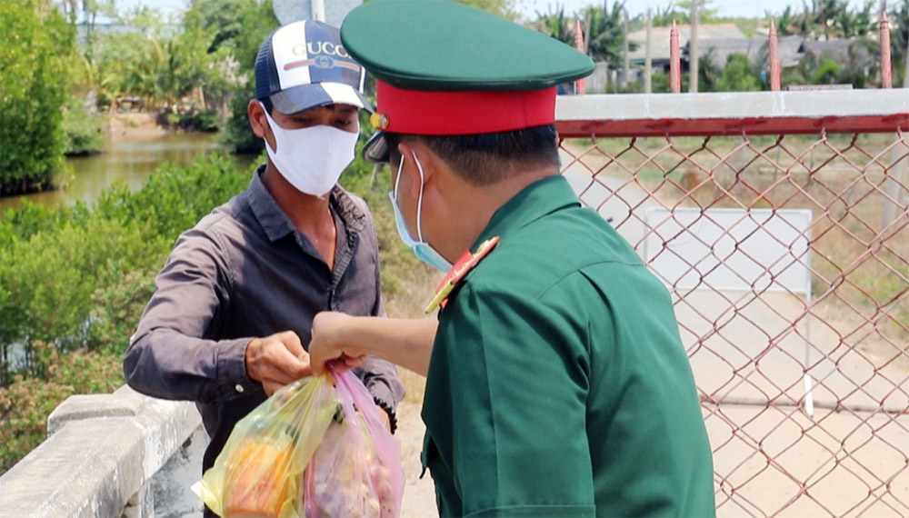 phong toa ca duong bo duong song noi nu benh nhan nhiem covid 19 o khi ve nuoc