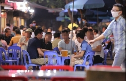 quan xa dong cua pho phuong ha noi vang lang giua mua dich covid 19