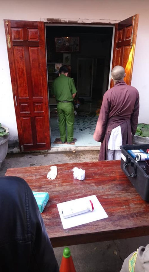 khoi to vu an su thay cung nu phat tu bi sat hai o chua quang an