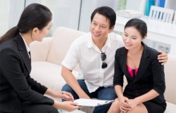 mua bao hiem xe may gia re de vuong canh tien mat tat mang