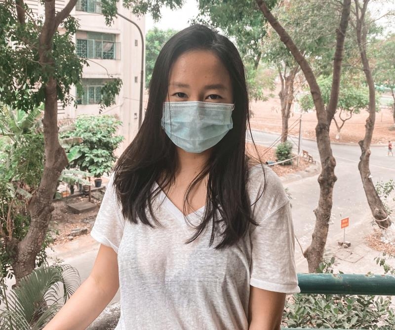 nu du hoc sinh tang 40 quat va am dun nuoc cho can bo o khu cach ly