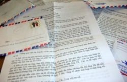 ha noi chu tich phuong bi kiem diem vi tiet lo danh tinh nguoi to cao