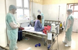 bac gai mac covid 19 cua bn 17 da giao tiep duoc