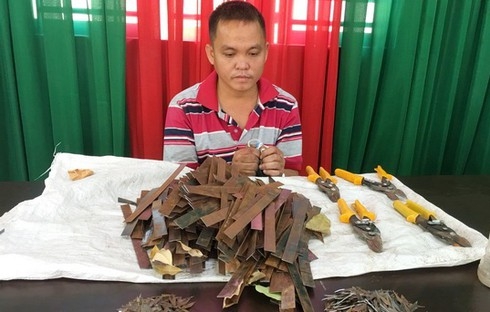 tin phap luat 24h nong nhat hom nay 154 khoi to tam giam chu tiem sua xe rai dinh tren quoc lo 51