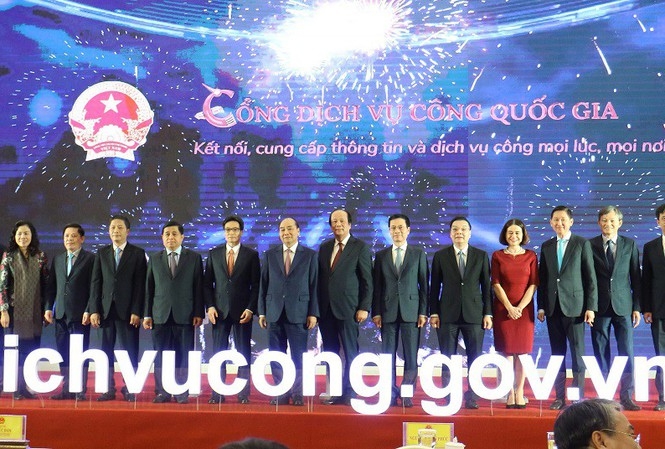 bo truong mai tien dung gui thu ngo ve su dung cong dich vu cong quoc gia nham ngan dich covid 19