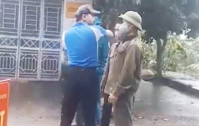 phat 33 trieu dong nguoi dan ong khong deo khau trang doa danh thanh vien chot kiem dich covid 19