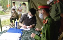tam giu 11 thanh nien mo tiec ma tuy mung sinh nhat trong quan karaoke