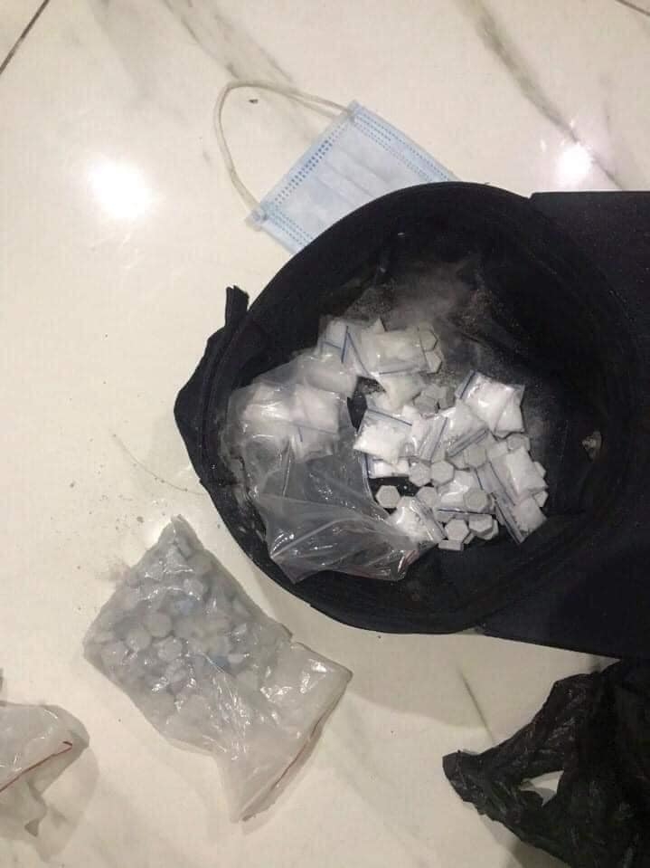 bat giu doi tuong mua 60 trieu dong ma tuy de dung dan