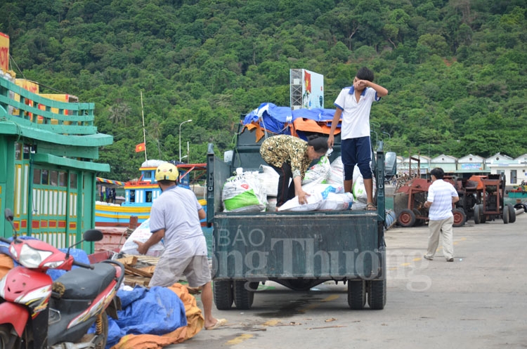 kham pha ve dep huyen bi linh thieng cua con dao