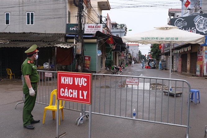 tin phap luat 24h nong nhat hom nay 294 phat 35 trieu dong nam thanh nien cai nhau voi vo tron khoi khu cach ly o ha loi