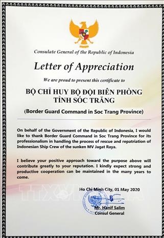 tong lanh su quan indonesia cam on bo doi bien phong soc trang da cuu 5 thuyen vien gap nan tren bien