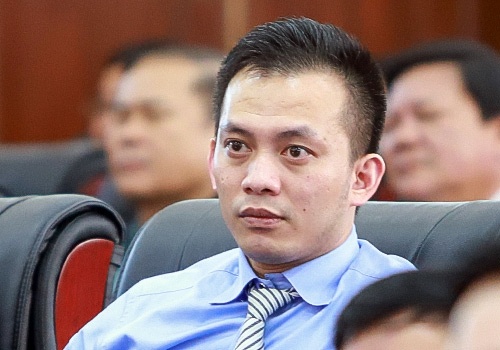 xem xet don xin thoi lam dai bieu hdnd cua ong nguyen ba canh