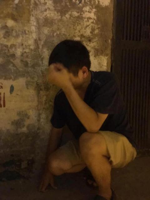 nguoi dan ong bi to sam so 2 thieu nu o san tap the quynh mai khai nga xe vo tinh vung tay vao nguoi co gai