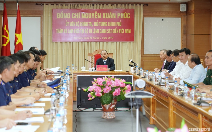 thu tuong nguyen xuan phuc tham va lam viec voi bo tu lenh canh sat bien