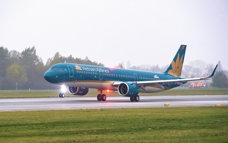 loi nhuan vietnam airlines tuot doc do chi phi quan ly tang cao