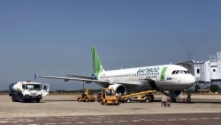 Hành khách mở cửa thoát hiểm, hàng loạt chuyến bay của Bamboo Airways bị chậm giờ