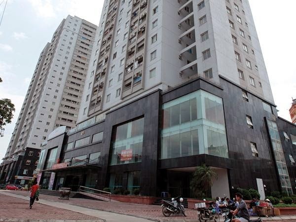 he lo danh tinh bao ve bi to sam so be gai trong thang may chung cu vov