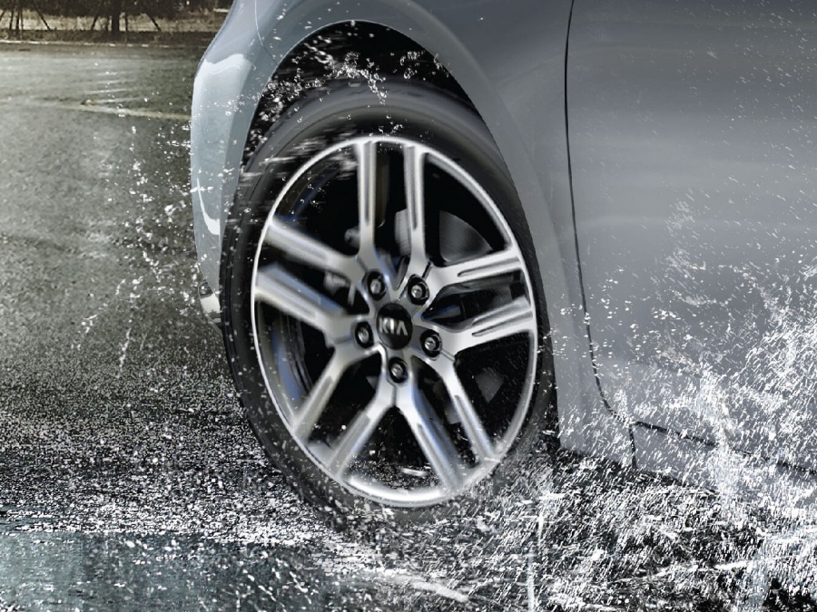 review xe kia cerato