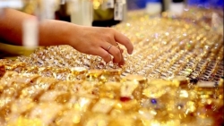 gia vang hom nay 158 quay dau tang nhe nhung van chua the cham dinh