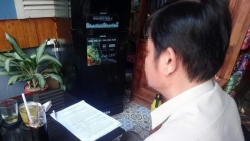 Hiệu phó lộ ảnh nóng: "Do thích thì chụp chơi thôi"