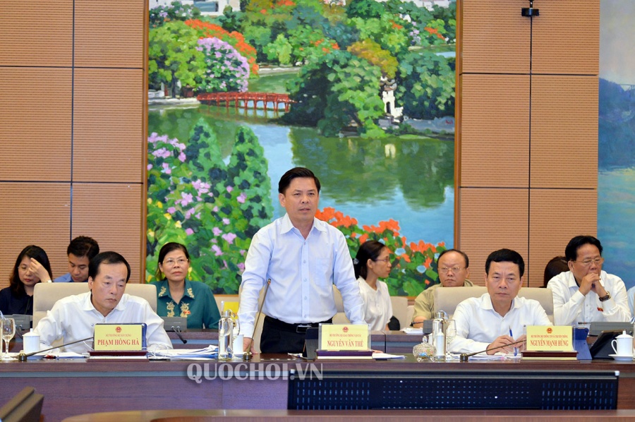 dbqh de nghi di xe buyt de giam un tac bo truong nguyen van the noi gi