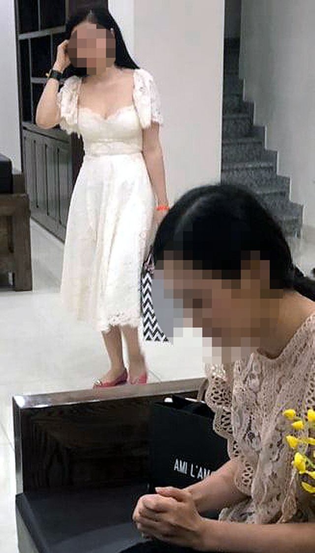 nhan vien spa dieu hanh duong day ban dam nghin do gan mac sinh vien nguoi mau