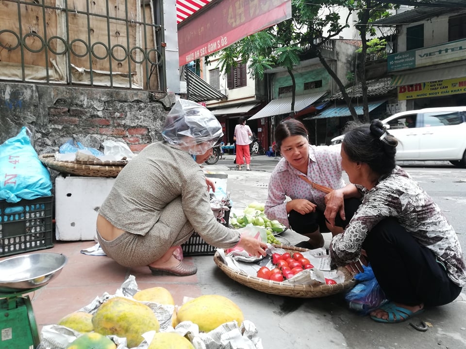 2 ngay sau vu chay cong ty rang dong nguoi dan khoa chat cua chua dam ve nha