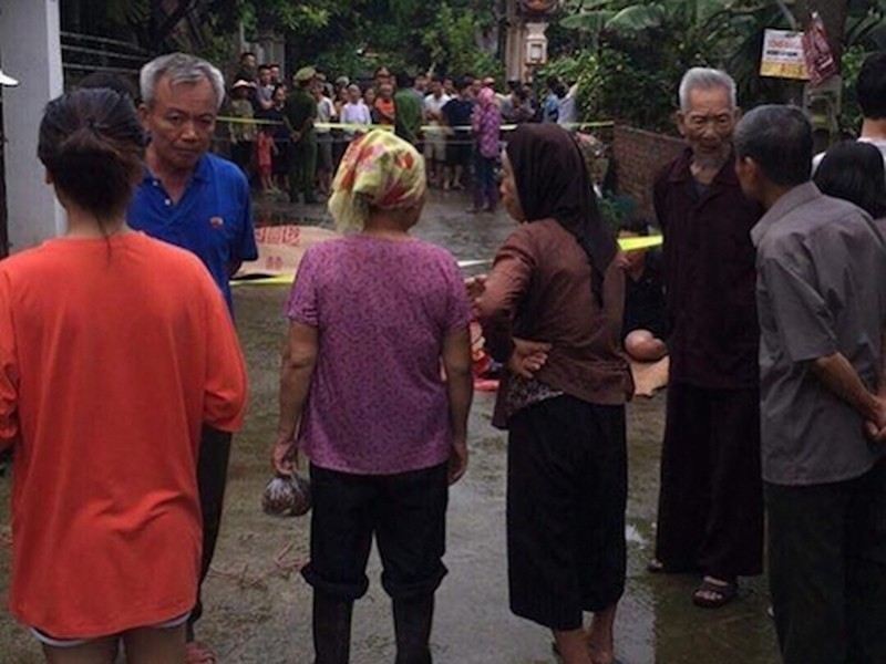 ha noi anh vac dao chem 5 nguoi gia dinh em ruot thuong vong