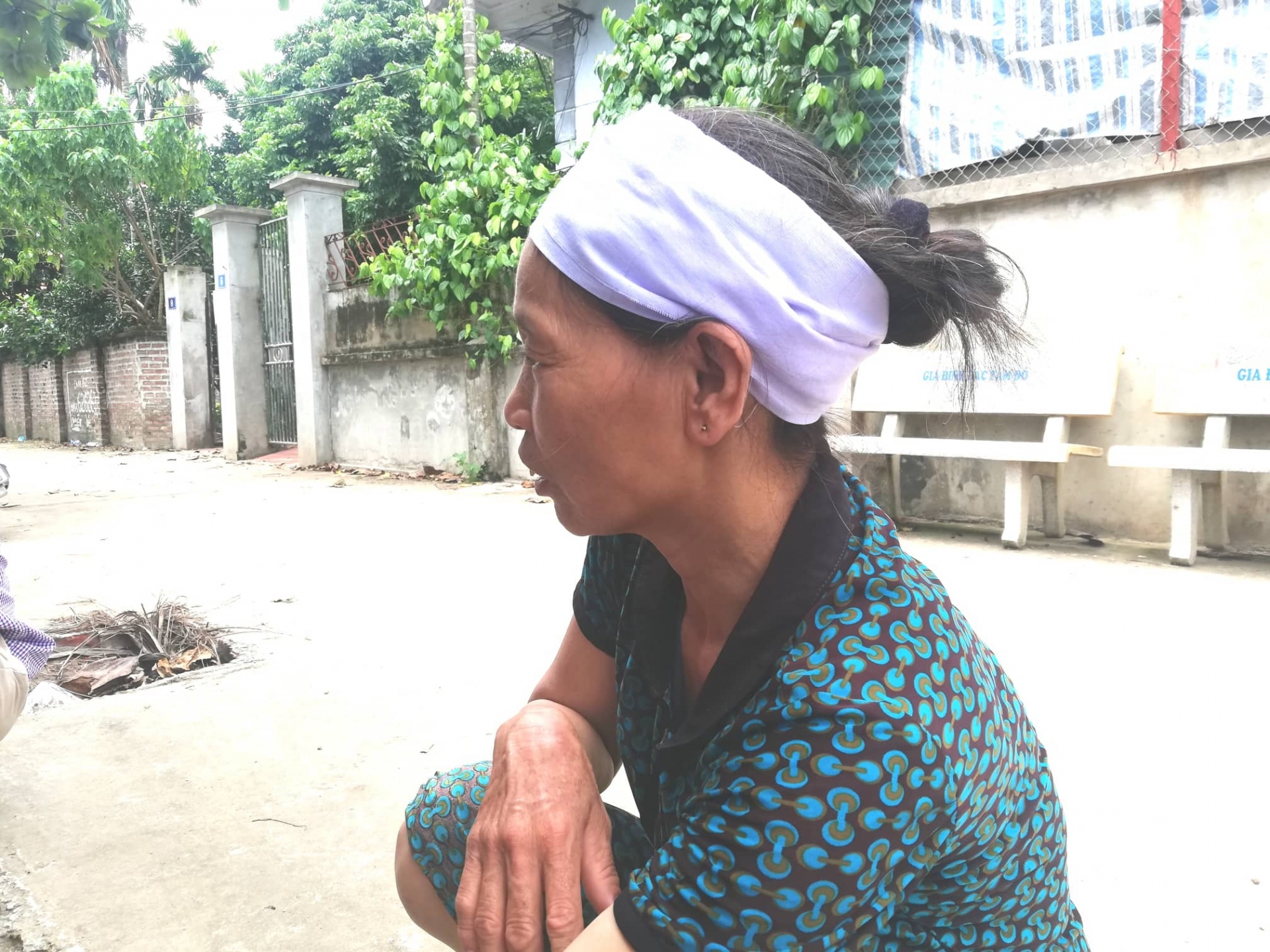 vu an mang o dan phuong ha noi be gai hon 1 thang tuoi ngu trong phong may man thoat chet