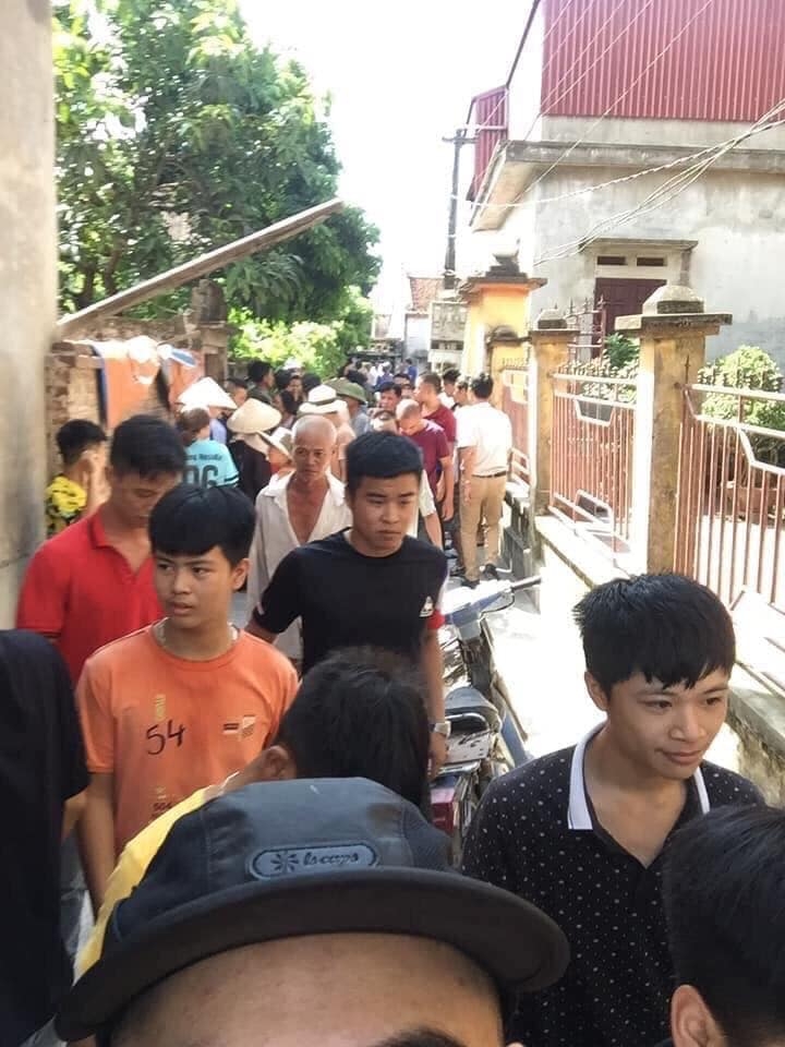 hung yen cu ong bi nam thanh nien keo ra vuon chem nhieu nhat tu vong