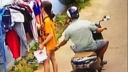 phat 200000 dong thanh nien sam so co gai phoi do