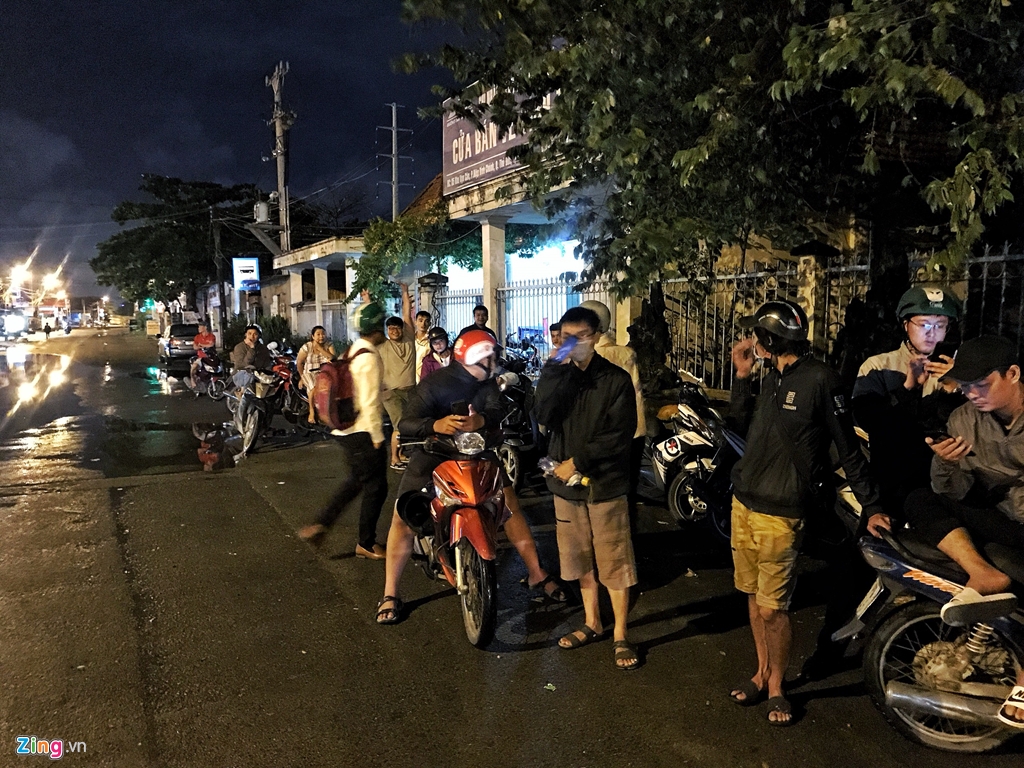 hang tram canh sat xuyen dem kham xet cong ty alibaba ap giai anh em nguyen van luyen ve tru so