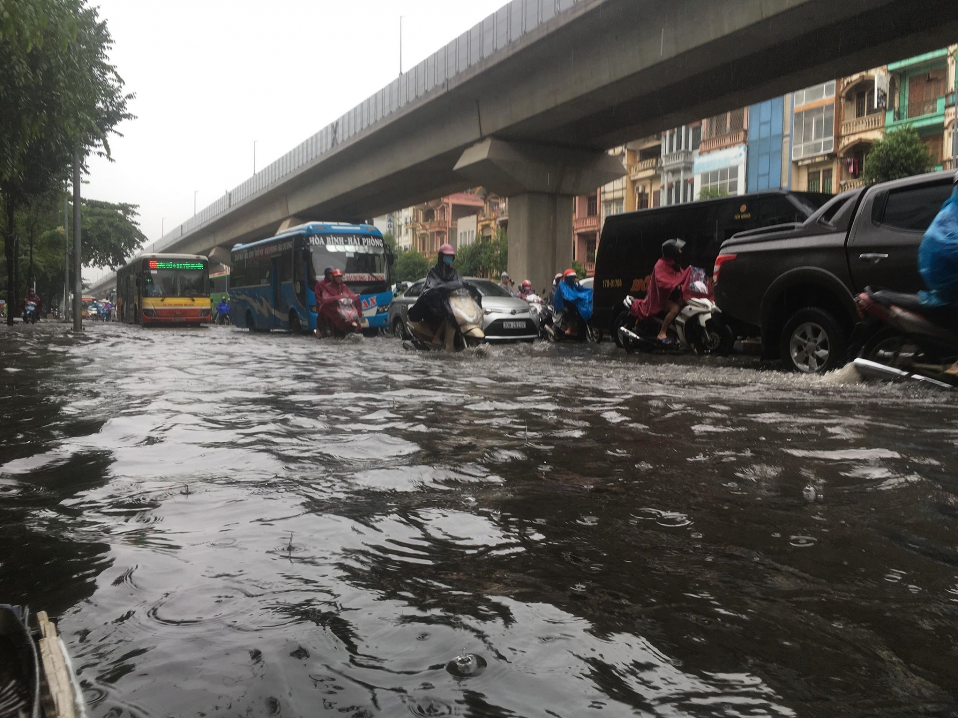 gio mua ve ha noi mua nhu trut nuoc