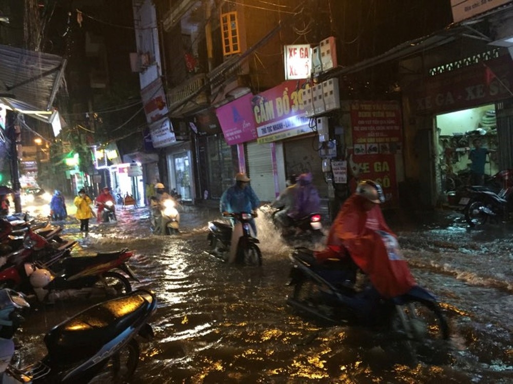 dem nay nhieu noi mua to de phong loc set va gio giat manh
