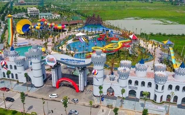 ha noi be trai 6 tuoi tu vong do duoi nuoc tai cong vien nuoc thanh ha