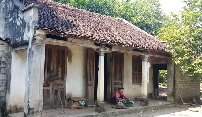 cu ba 83 tuoi len unbd xa doc tho xin ra khoi danh sach ho ngheo